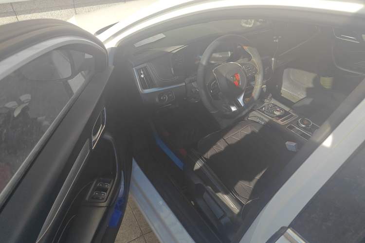 Used Roewe i6 New Energy 2019 PLUS 50T 4G Connected Glory Luxury Edition Driver Seat