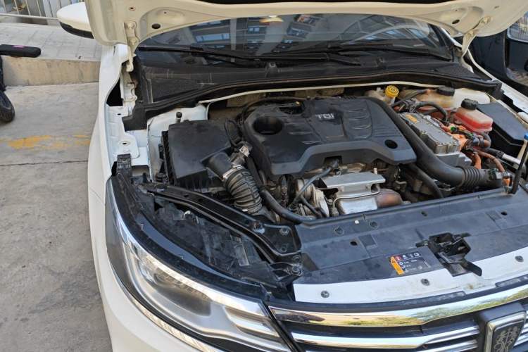 Used Roewe i6 New Energy 2019 PLUS 50T 4G Connected Glory Luxury Edition Engine Bay Right