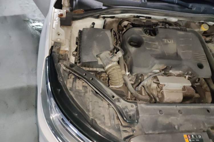 Used Roewe i6 New Energy 2019 PLUS 50T 4G Connected Glory Luxury Edition Engine Bay Right