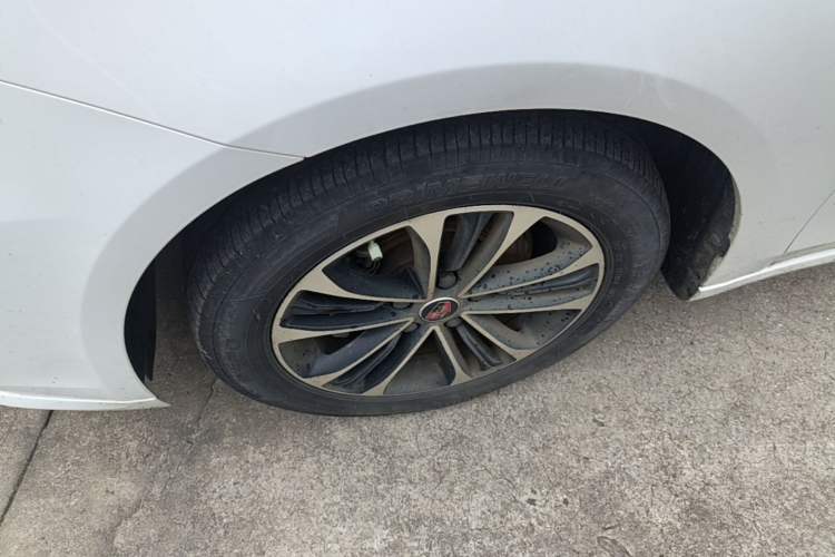 Used Roewe i6 New Energy 2019 PLUS 50T Internet Glory Flagship Edition Exterior 4