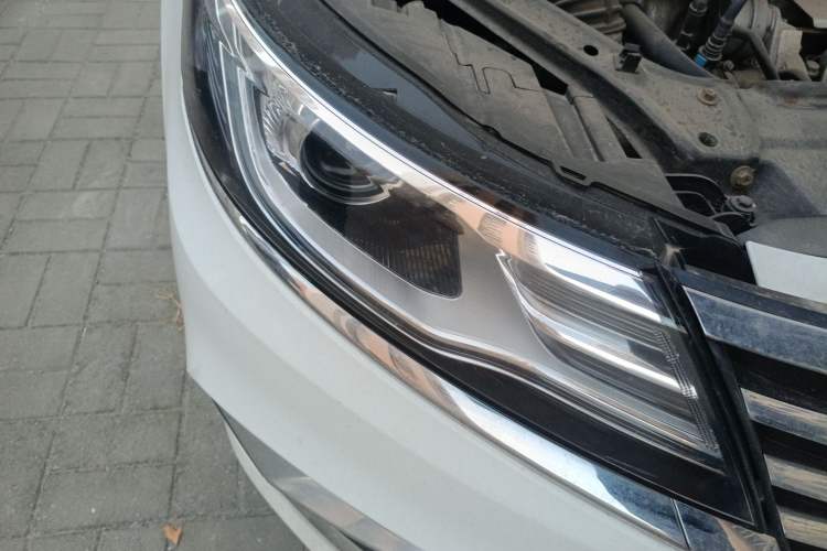 Used Roewe i6 New Energy 2019 PLUS 50T 4G Connected Glory Luxury Edition Exterior 6