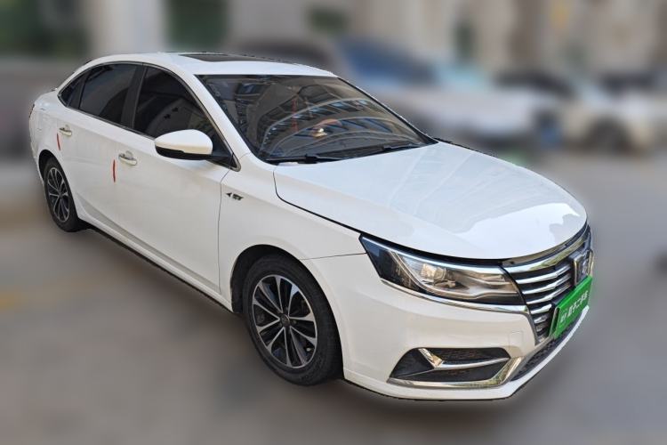 Used Roewe i6 New Energy 2019 PLUS 50T 4G Connected Glory Luxury Edition Front Right 45 Deg