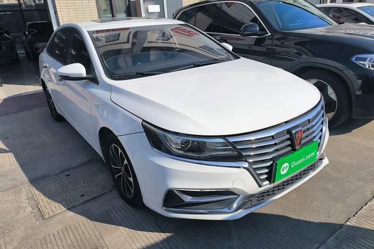 Used Roewe i6 New Energy 2019 PLUS 50T Internet Glory Flagship Edition Front Right 45 Deg