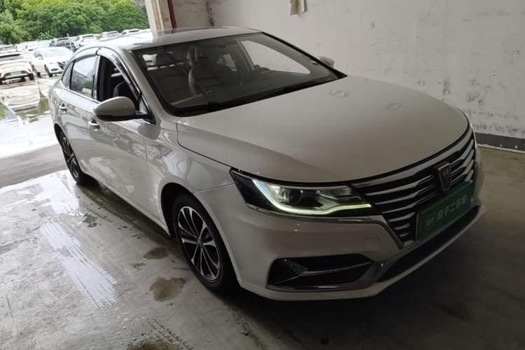 Used Roewe i6 New Energy 2019 PLUS 50T Internet Glory Flagship Edition Front Right 45 Deg