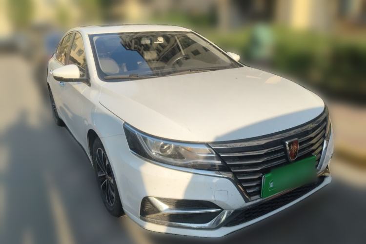 Used Roewe i6 New Energy 2019 PLUS 50T 4G Connected Glory Luxury Edition Front Right 45 Deg
