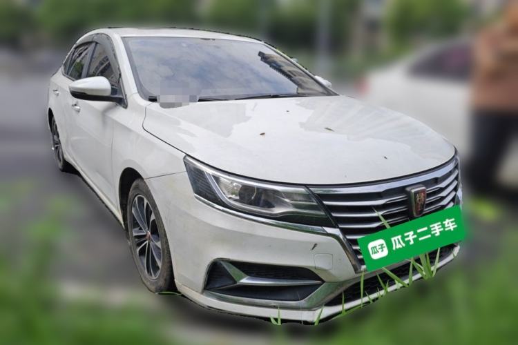 Used Roewe i6 New Energy 2019 PLUS 50T 4G Connected Glory Luxury Edition Front Right 45 Deg