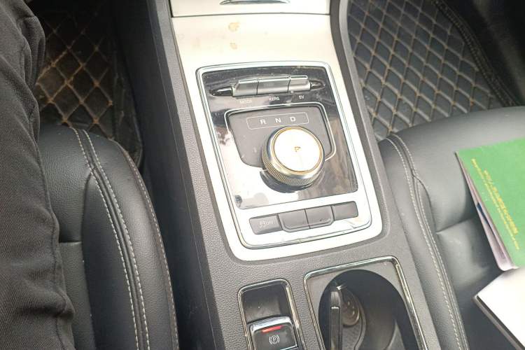 Used Roewe i6 New Energy 2019 PLUS 50T Internet Glory Flagship Edition Gear Lever