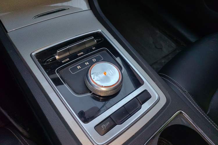 Used Roewe i6 New Energy 2019 PLUS 50T 4G Connected Glory Luxury Edition Gear Lever