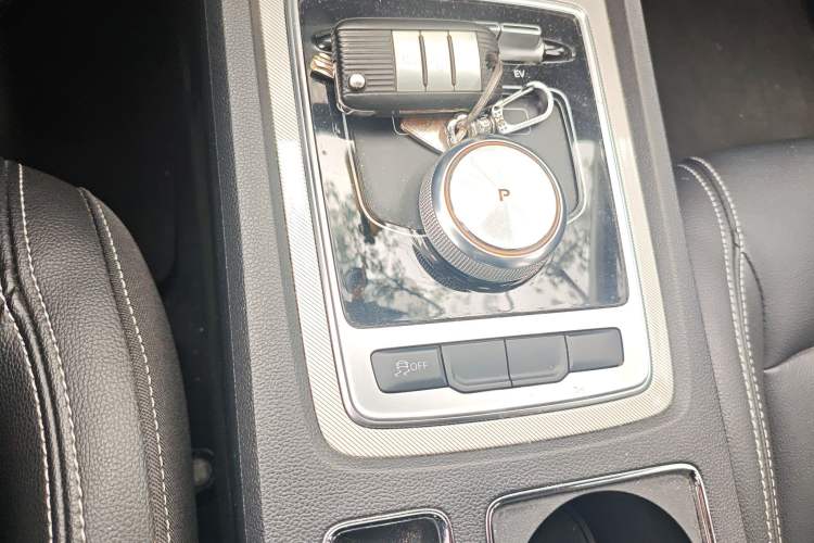 Used Roewe i6 New Energy 2019 PLUS 50T Internet Glory Flagship Edition Gear Lever