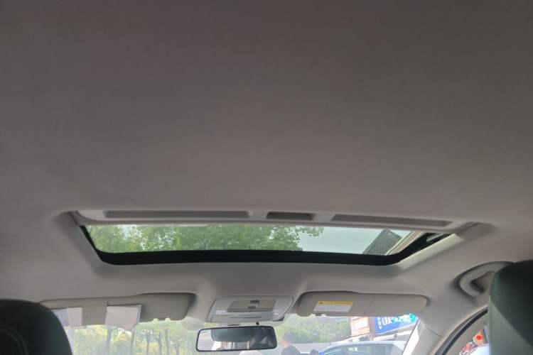Used Roewe i6 New Energy 2019 PLUS 50T 4G Connected Glory Luxury Edition Headliner