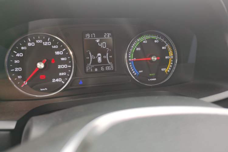 Used Roewe i6 New Energy 2019 PLUS 50T 4G Connected Glory Luxury Edition Instrument Cluster
