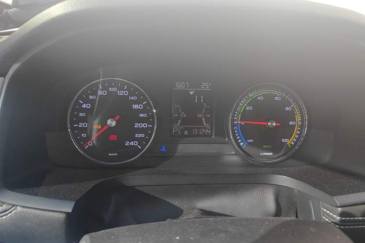 Used Roewe i6 New Energy 2019 PLUS 50T 4G Connected Glory Luxury Edition Instrument Cluster