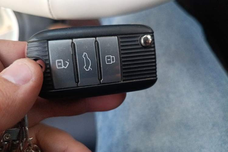 Used Roewe i6 New Energy 2019 PLUS 50T 4G Connected Glory Luxury Edition Interior 1