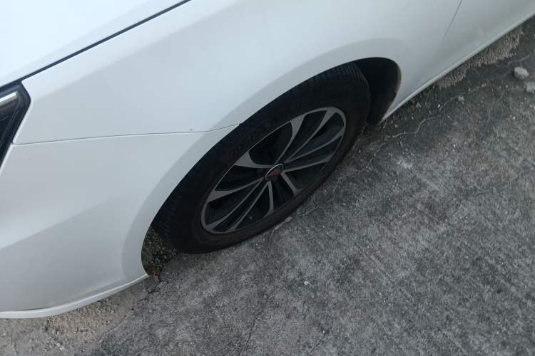 Used Roewe i6 New Energy 2019 PLUS 50T Internet Glory Flagship Edition Left Front Wheel Hub