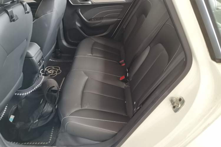 Used Roewe i6 New Energy 2019 PLUS 50T Internet Glory Flagship Edition Left Rear Seat