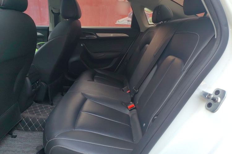 Used Roewe i6 New Energy 2019 PLUS 50T 4G Connected Glory Luxury Edition Left Rear Seat