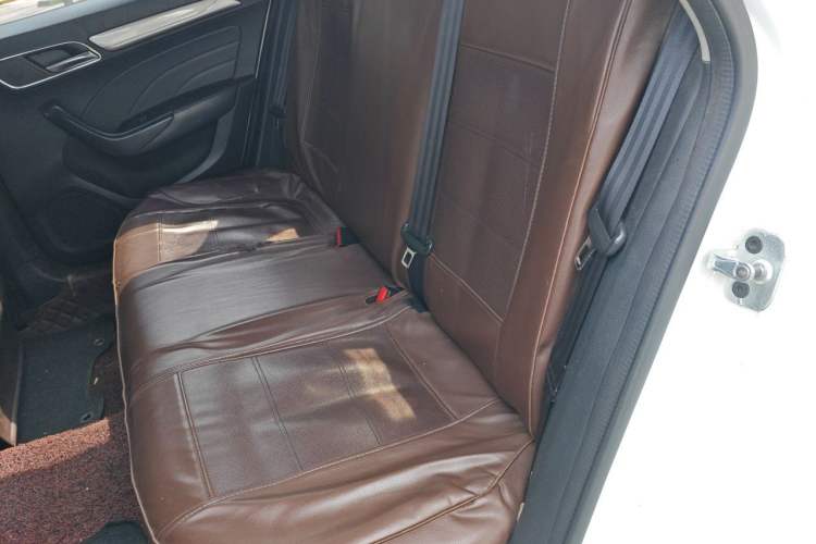 Used Roewe i6 New Energy 2019 PLUS 50T 4G Connected Glory Luxury Edition Left Rear Seat