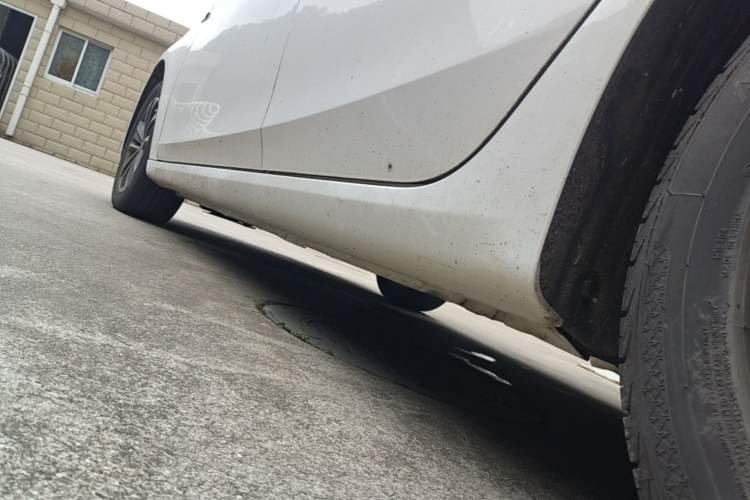 Used Roewe i6 New Energy 2019 PLUS 50T Internet Glory Flagship Edition Left Side Sill