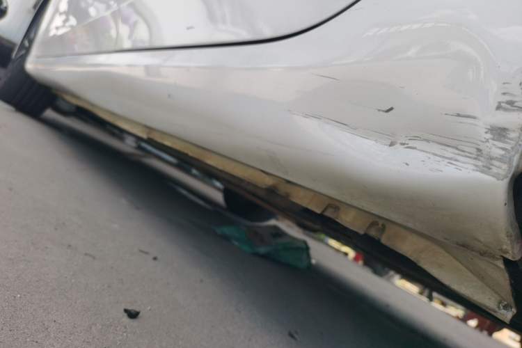 Used Roewe i6 New Energy 2019 PLUS 50T Internet Glory Flagship Edition Left Side Sill