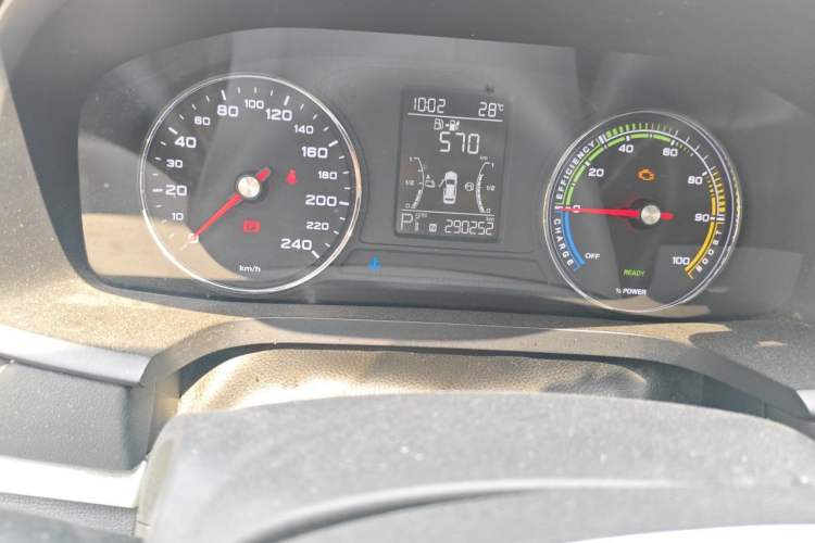 Used Roewe i6 New Energy 2019 PLUS 50T 4G Connected Glory Luxury Edition Odometer Close Up