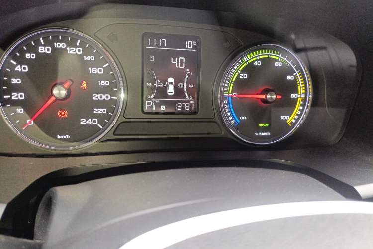 Used Roewe i6 New Energy 2019 PLUS 50T 4G Connected Glory Luxury Edition Odometer Close Up