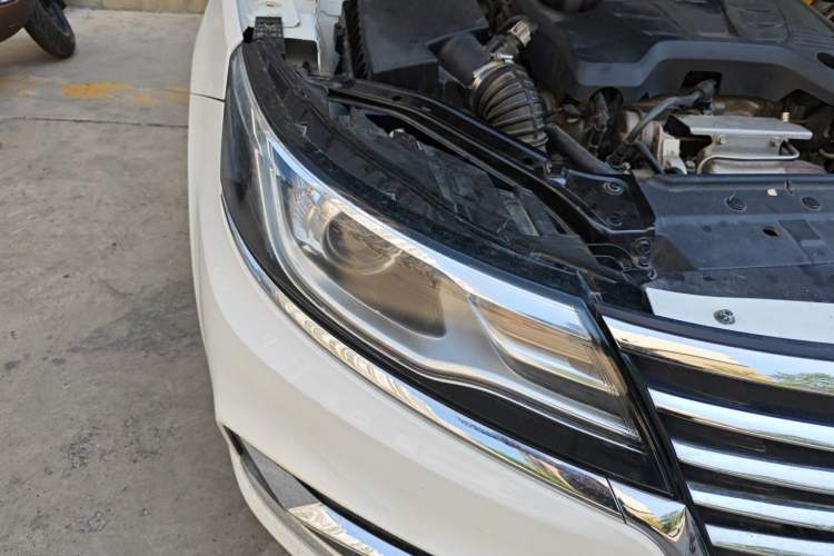 Used Roewe i6 New Energy 2019 PLUS 50T 4G Connected Glory Luxury Edition Right Front Headlight