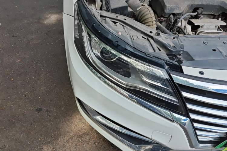 Used Roewe i6 New Energy 2019 PLUS 50T 4G Connected Glory Luxury Edition Right Front Headlight
