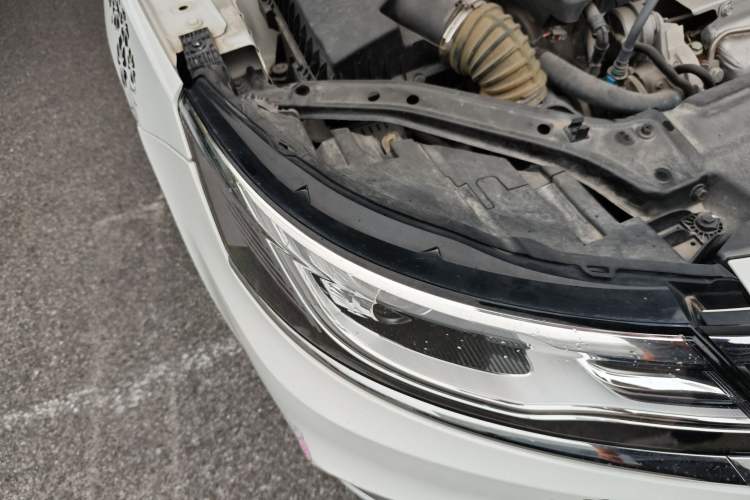 Used Roewe i6 New Energy 2019 PLUS 50T Internet Glory Flagship Edition Right Front Headlight