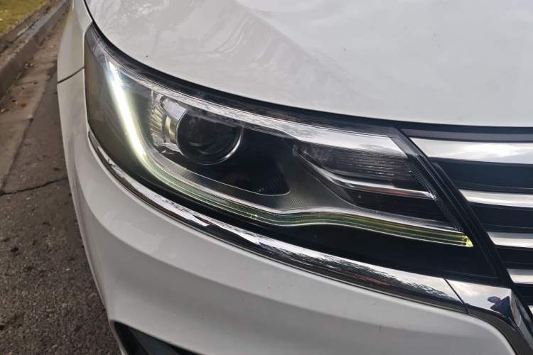Used Roewe i6 New Energy 2019 PLUS 50T Internet Glory Flagship Edition Right Front Headlight