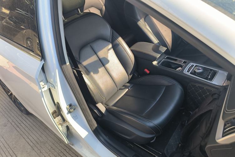 Used Roewe i6 New Energy 2019 PLUS 50T Internet Glory Flagship Edition Right Front Seat