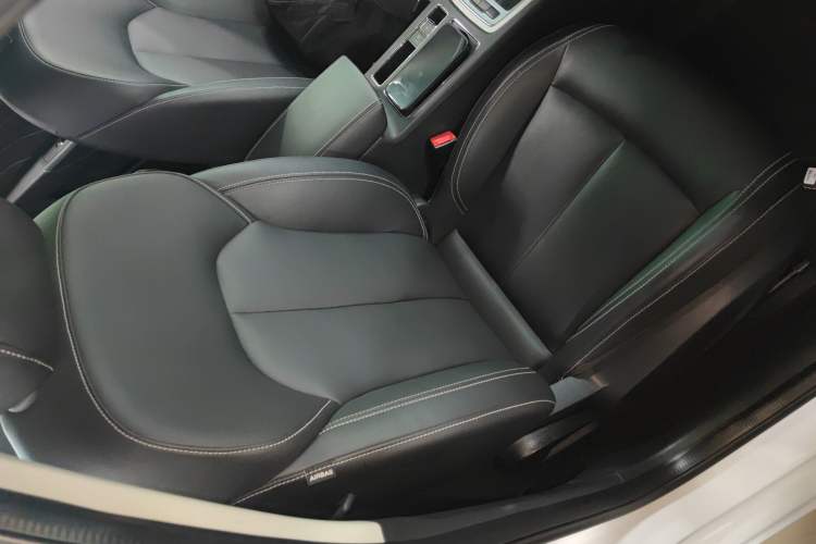 Used Roewe i6 New Energy 2019 PLUS 50T Internet Glory Flagship Edition Right Front Seat