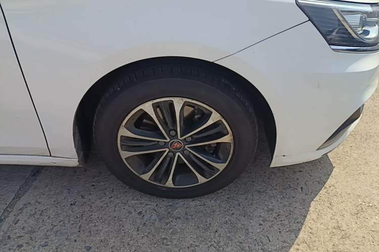 Used Roewe i6 New Energy 2019 PLUS 50T Internet Glory Flagship Edition Right Front Wheel Hub