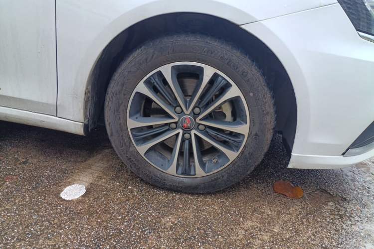Used Roewe i6 New Energy 2019 PLUS 50T Internet Glory Flagship Edition Right Front Wheel Hub