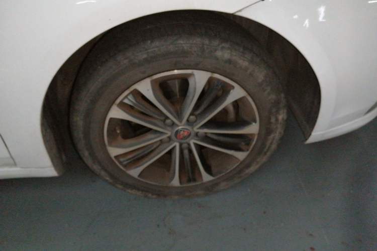 Used Roewe i6 New Energy 2019 PLUS 50T Internet Glory Flagship Edition Right Front Wheel Hub