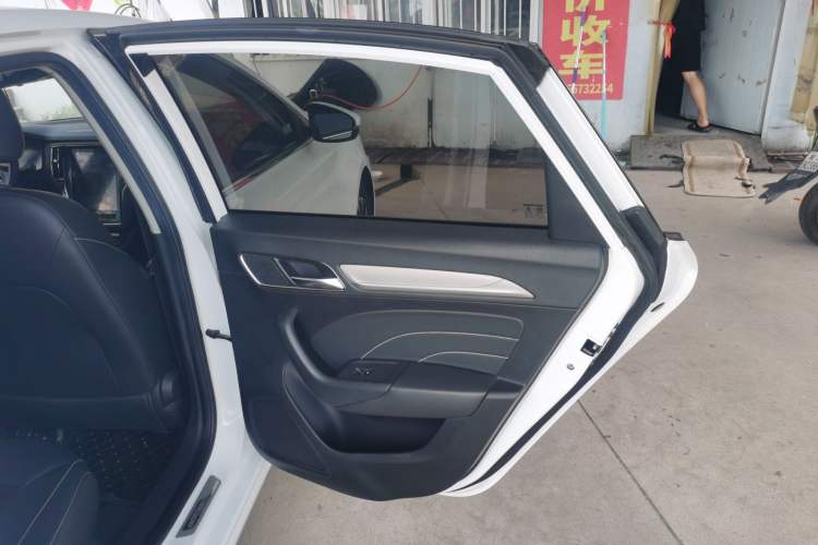 Used Roewe i6 New Energy 2019 PLUS 50T Internet Glory Flagship Edition Right Rear Door Interior