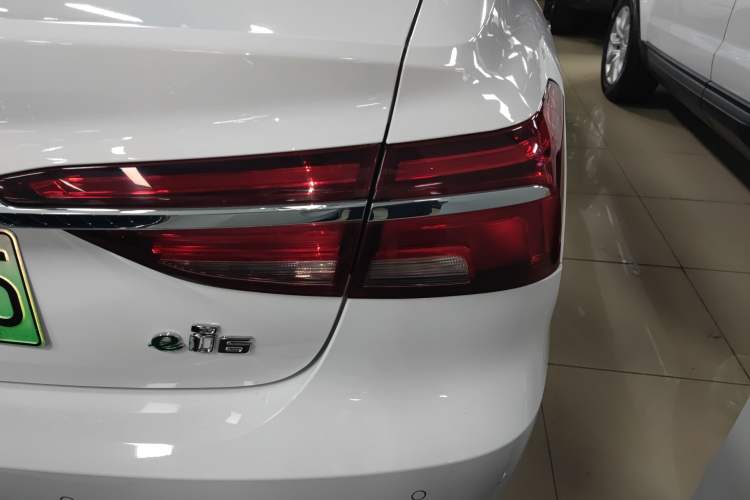 Used Roewe i6 New Energy 2019 PLUS 50T Internet Glory Flagship Edition Right Rear Taillight