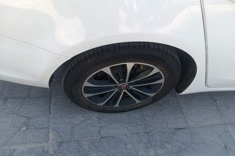 Used Roewe i6 New Energy 2019 PLUS 50T Internet Glory Flagship Edition Right Rear Wheel Hub