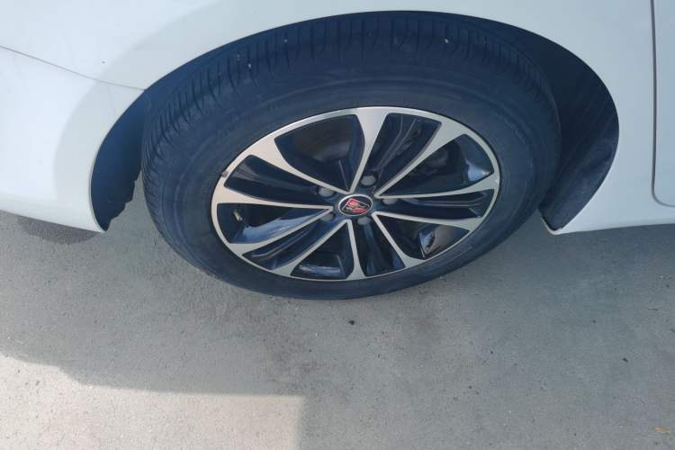 Used Roewe i6 New Energy 2019 PLUS 50T Internet Glory Flagship Edition Right Rear Wheel Hub