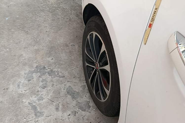 Used Roewe i6 New Energy 2019 PLUS 50T Internet Glory Flagship Edition Right Rear Wheel Hub