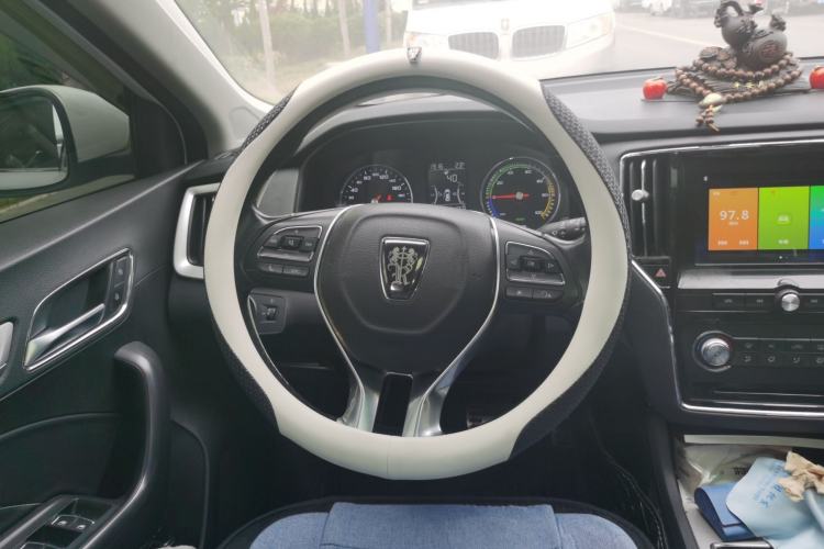 Used Roewe i6 New Energy 2019 PLUS 50T 4G Connected Glory Luxury Edition Steering Wheel
