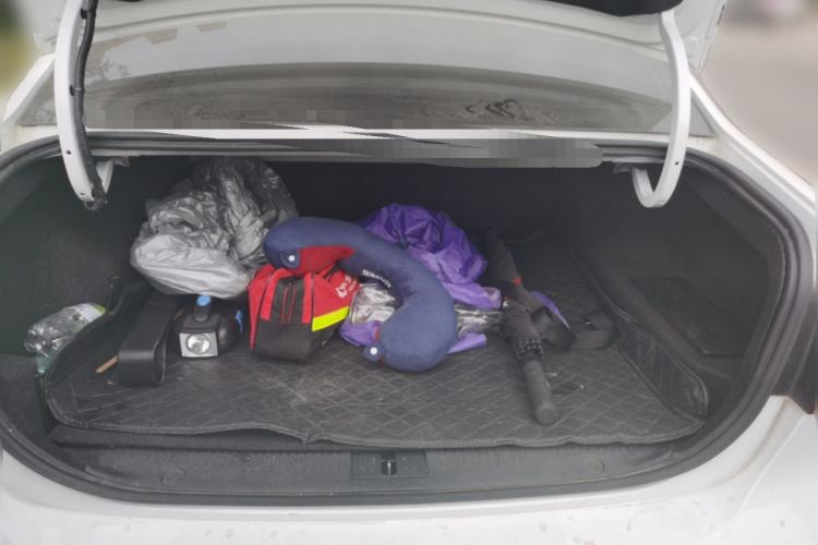 Used Roewe i6 New Energy 2019 PLUS 50T 4G Connected Glory Luxury Edition Trunk