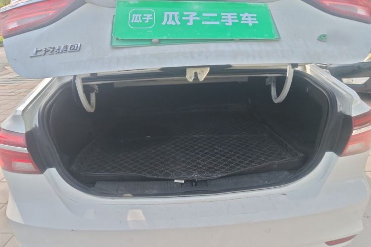Used Roewe i6 New Energy 2019 PLUS 50T 4G Connected Glory Luxury Edition Trunk