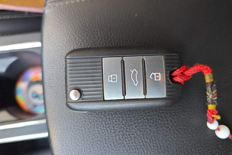 Used Roewe i6 New Energy 2019 PLUS 50T 4G Connected Glory Luxury Edition Vehicle Key