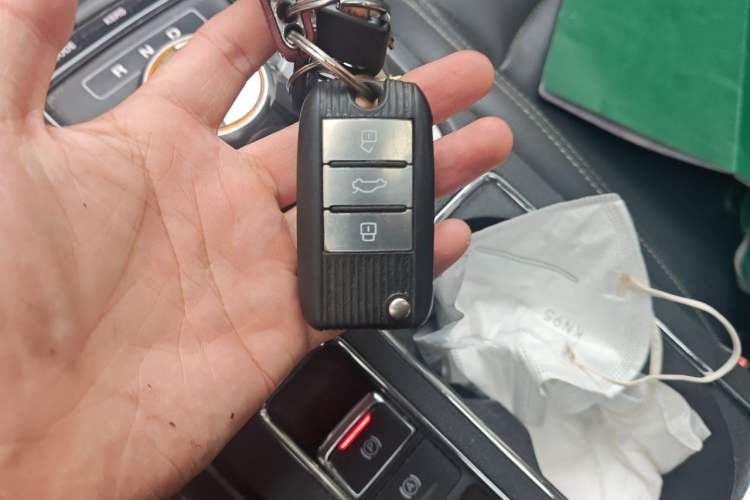 Used Roewe i6 New Energy 2019 PLUS 50T 4G Connected Glory Luxury Edition Vehicle Key