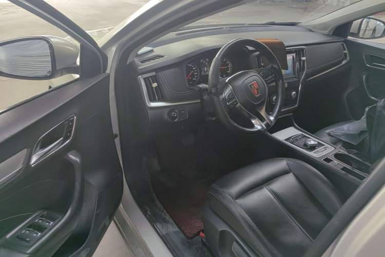 Used Roewe i6 New Energy 2019 PLUS 50T 4G Connected Glory Luxury Edition Driver Seat