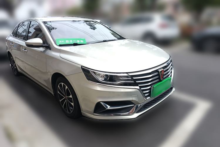 Used Roewe i6 New Energy 2019 PLUS 50T Internet Glory Flagship Edition Front Right 45 Deg