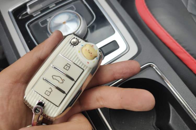 Used Roewe i6 New Energy 2019 PLUS 50T 4G Connected Glory Luxury Edition Vehicle Key