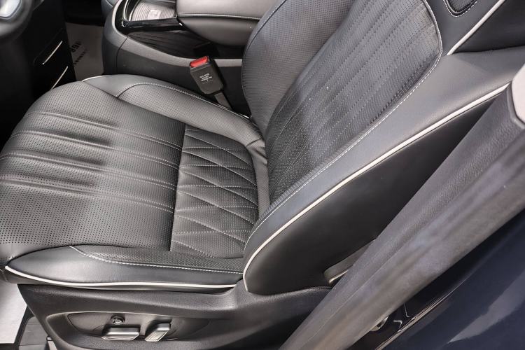 Used Roewe iMAX8 2022 400TGI Celebration Edition Left Front Seat