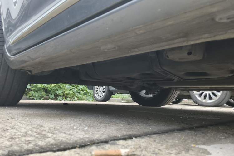 Used Roewe iMAX8 2022 400TGI Prestige Edition Chassis Rear Right