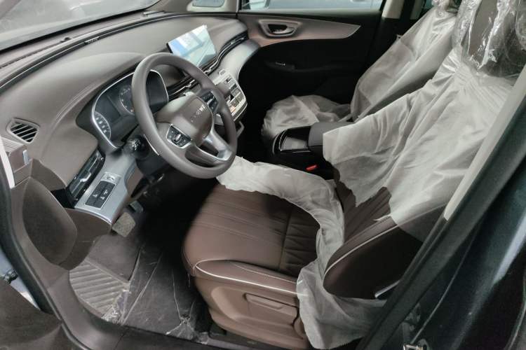 Used Roewe iMAX8 2023 400TGI Comfort Edition Interior 3